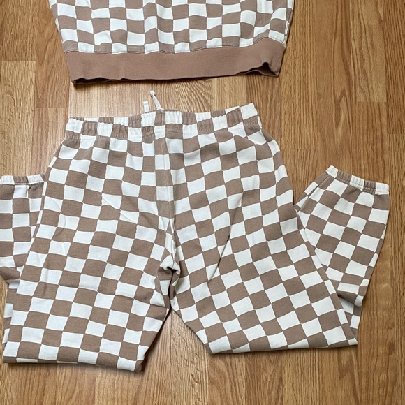 Marine Layer Anytime Brown and White Lounge set, size S Small, great condition. - Picture 4 of 7